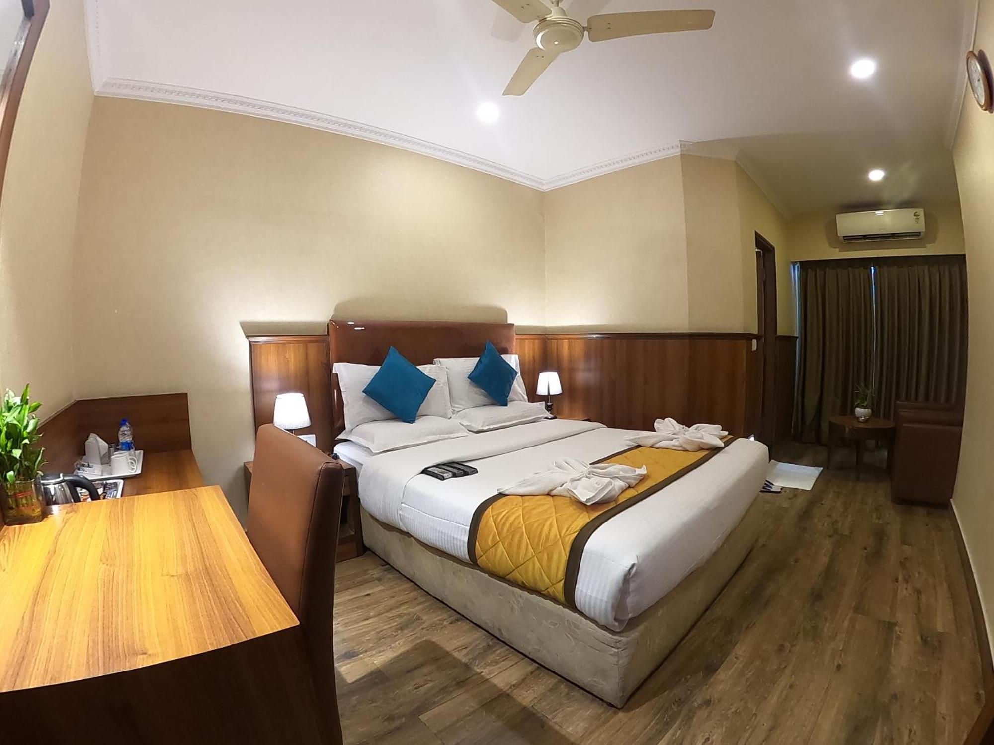 Hotel Noor Empire International Kormangala Бенґалуру Екстер'єр фото